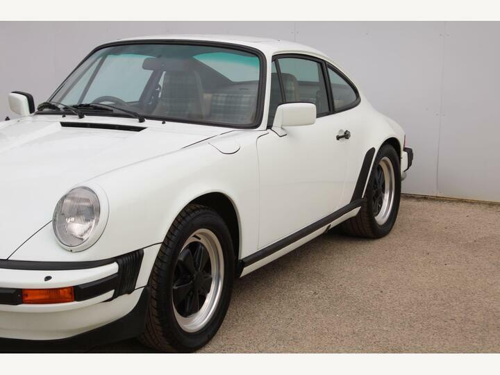 Porsche 911 3.0 Classic Sc White #4