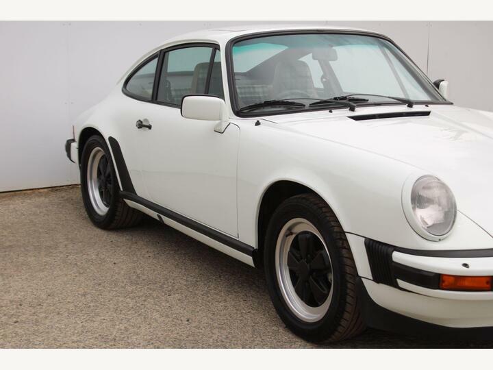 Porsche 911 3.0 Classic Sc White #2