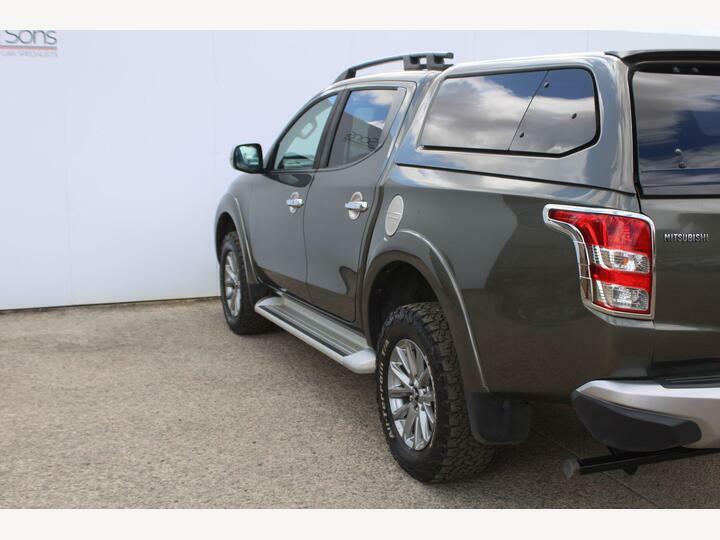 Mitsubishi L200 2.4 Di-d Dc Barbarian 4Wd Euro 6 WN18VUY Green #6