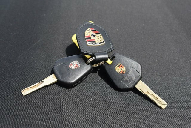 Porsche Boxster 2.7 986 Convertible 259 Gkm, 204 Silver #22