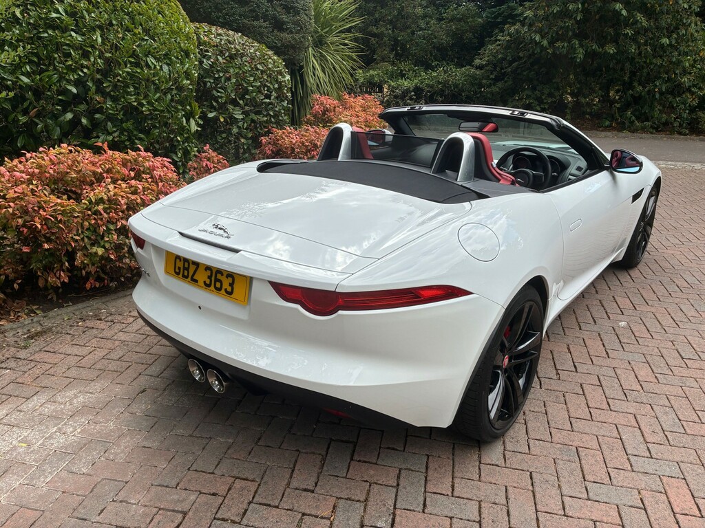 Jaguar F-Type 3.0 V6 White #5