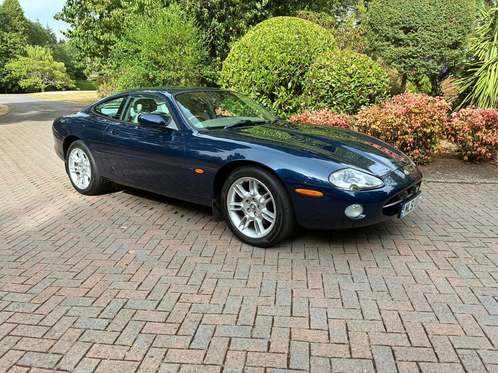 Jaguar XK8 4L Null Blue #17