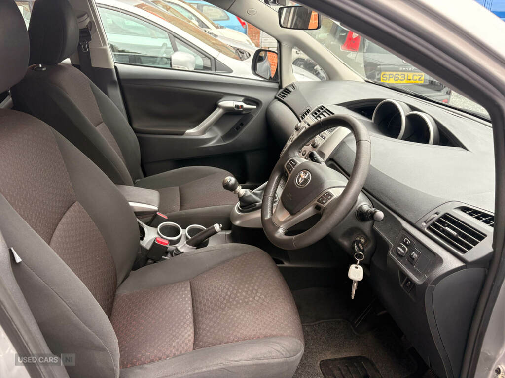 Toyota Verso 2.0 D-4d Tr Lthr Pan Rf Silver #6