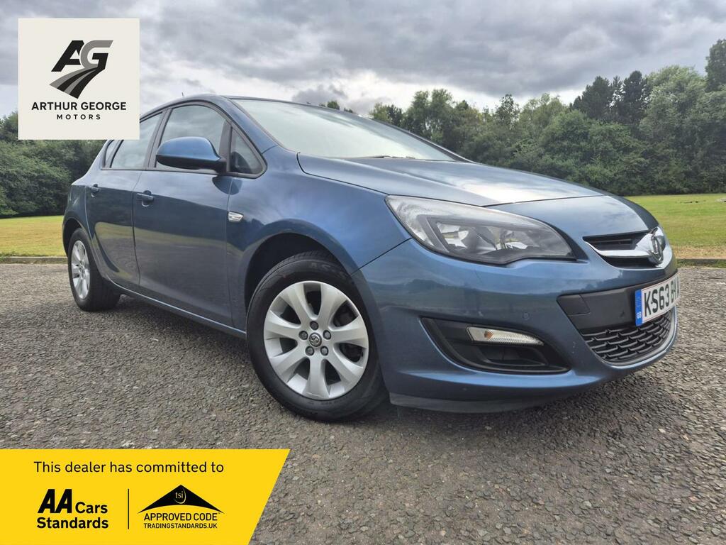 Vauxhall Astra 1.6 16V Design Hatchback Euro 5 1 Blue