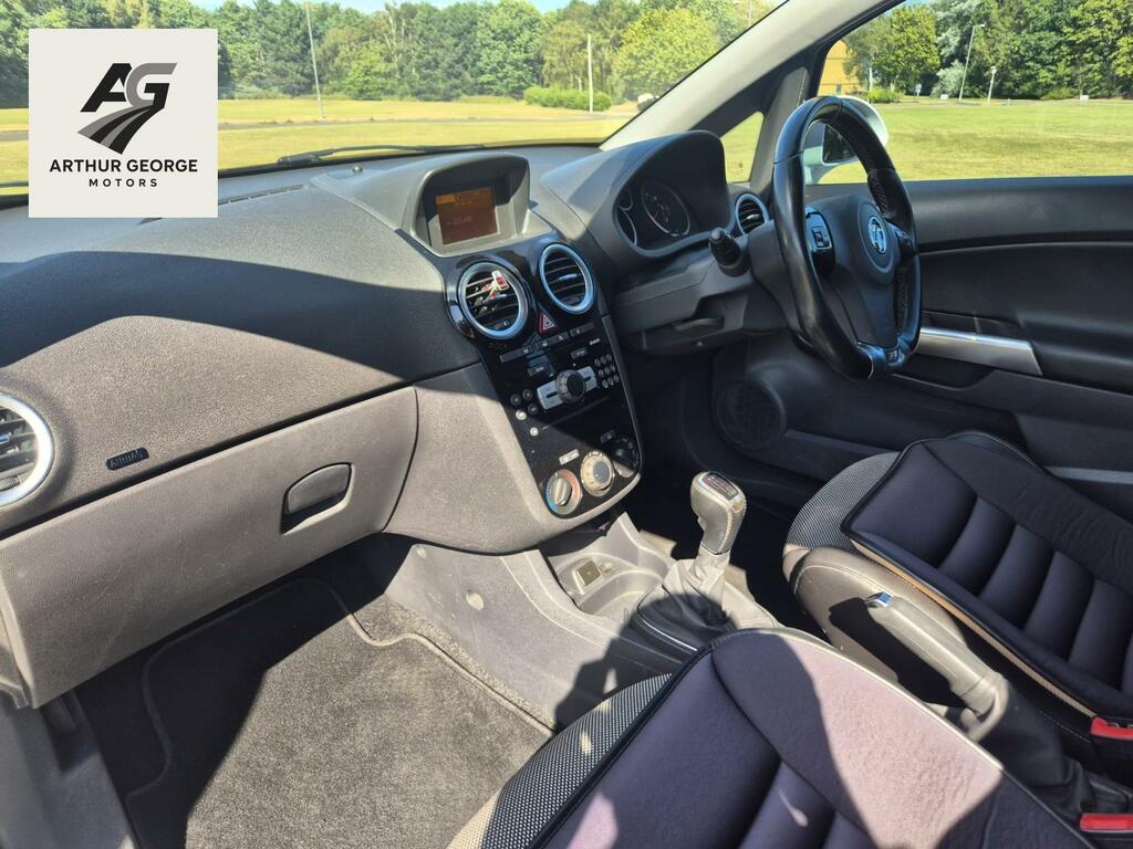 Vauxhall Corsa 1.4 16V Sri Hatchback Euro 5 10 Black #12