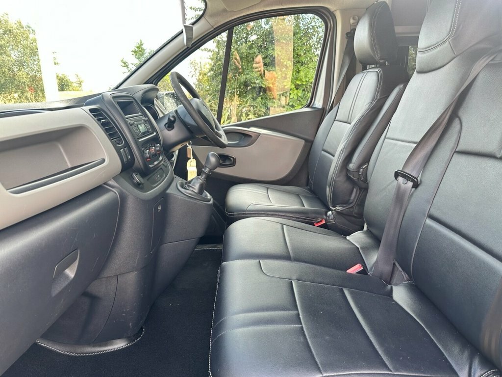 Renault Trafic Dci Energy 27 Sport U3259 Black #9