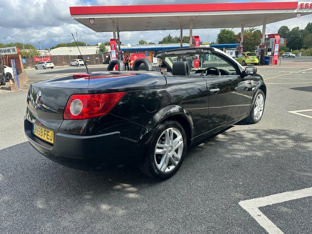 Renault Megane 1.6L Dynamique S Black #5