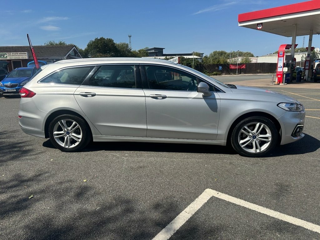 Ford Mondeo Estate Silver #2