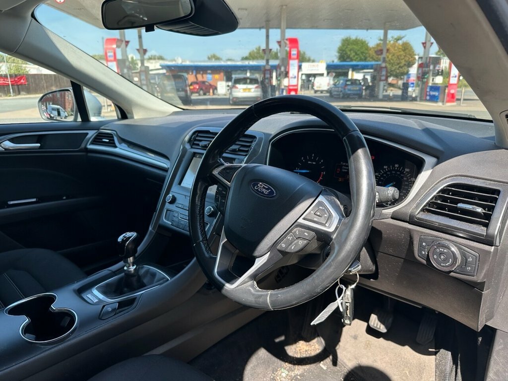 Ford Mondeo 1.5T Ecoboost St-line Edition Euro 6 Ss White #9