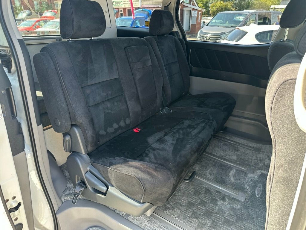 Toyota Alphard Mpv Silver #12