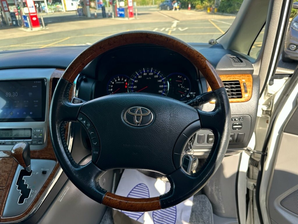 Toyota Alphard Mpv Silver #26