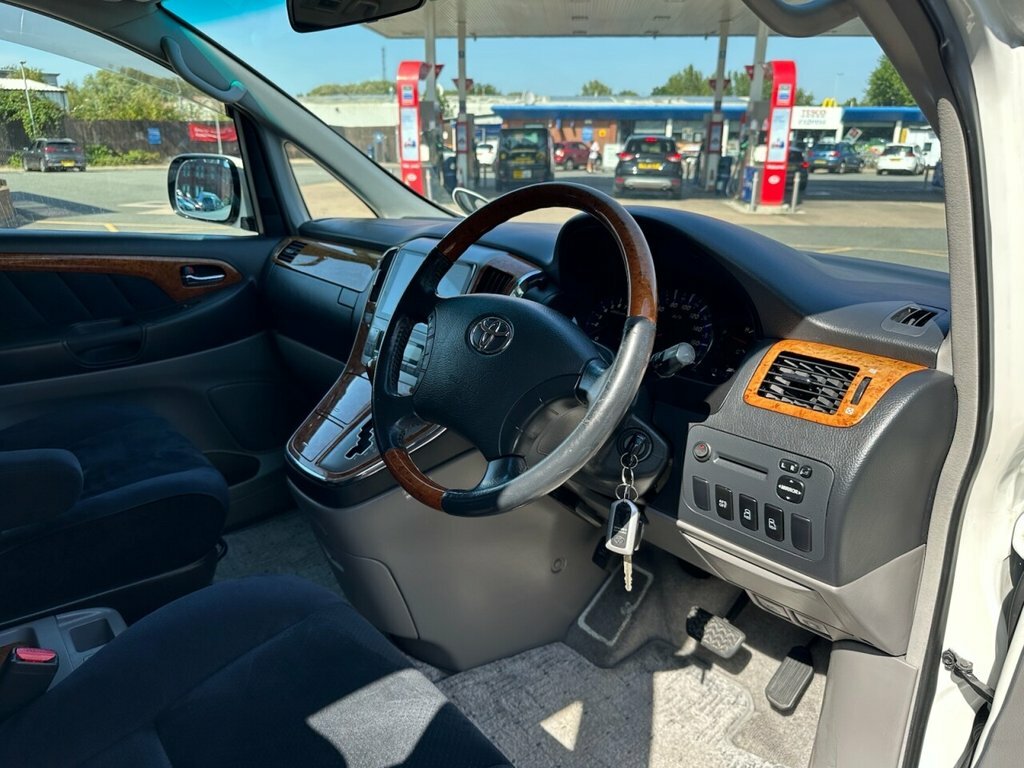 Toyota Alphard Mpv Silver #10
