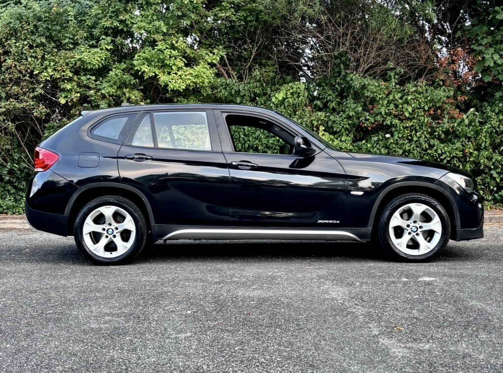 BMW X1 2.0 X1 Xdrive20d Se 201161 Black #4