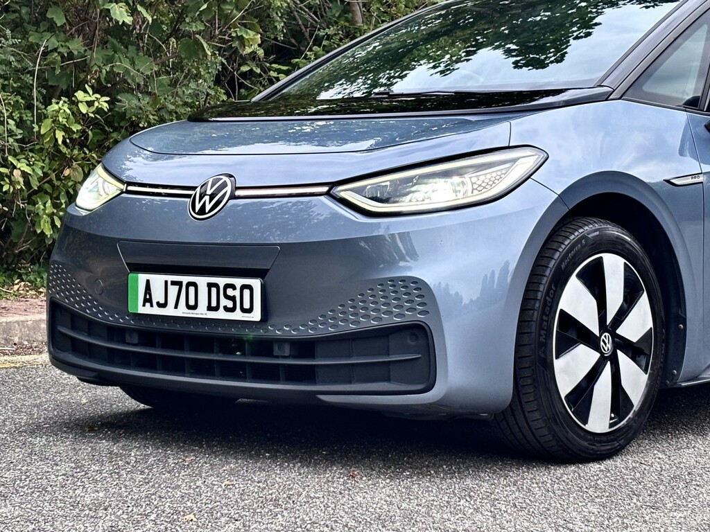 Volkswagen ID.3 Pro Performance 58Kwh Family Hatchback Electri Black #17