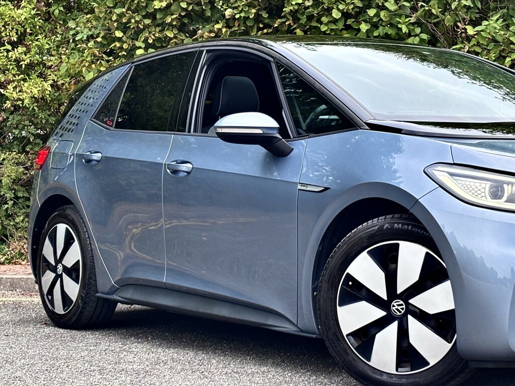 Volkswagen ID.3 Pro Performance 58Kwh Family Hatchback Electri Black #16
