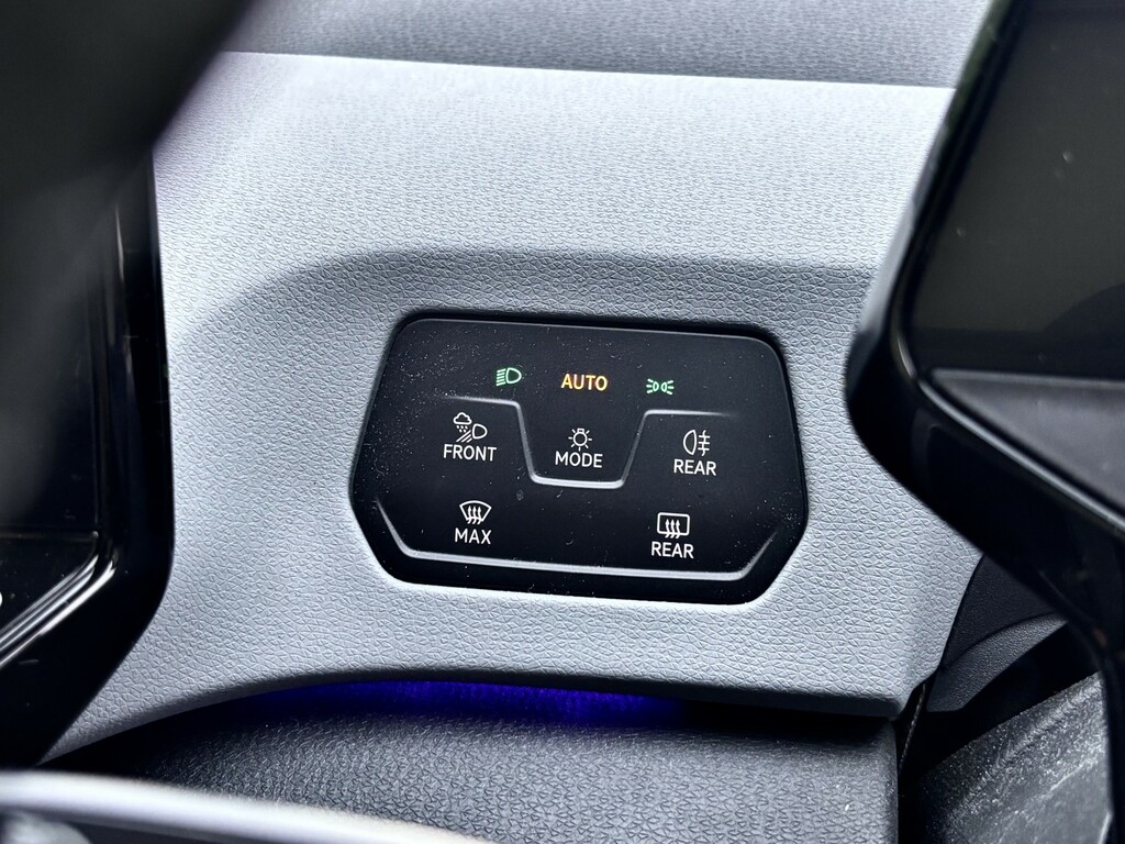 Volkswagen ID.3 Pro Performance 58Kwh Family Hatchback Electri Black #41