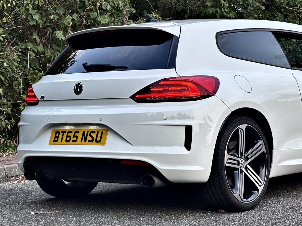 Volkswagen Scirocco 2.0 Tsi Bluemotion Tech R 201565 White
