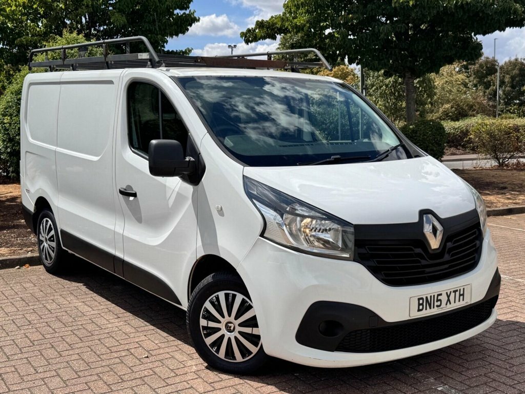 Renault Trafic Mpv White