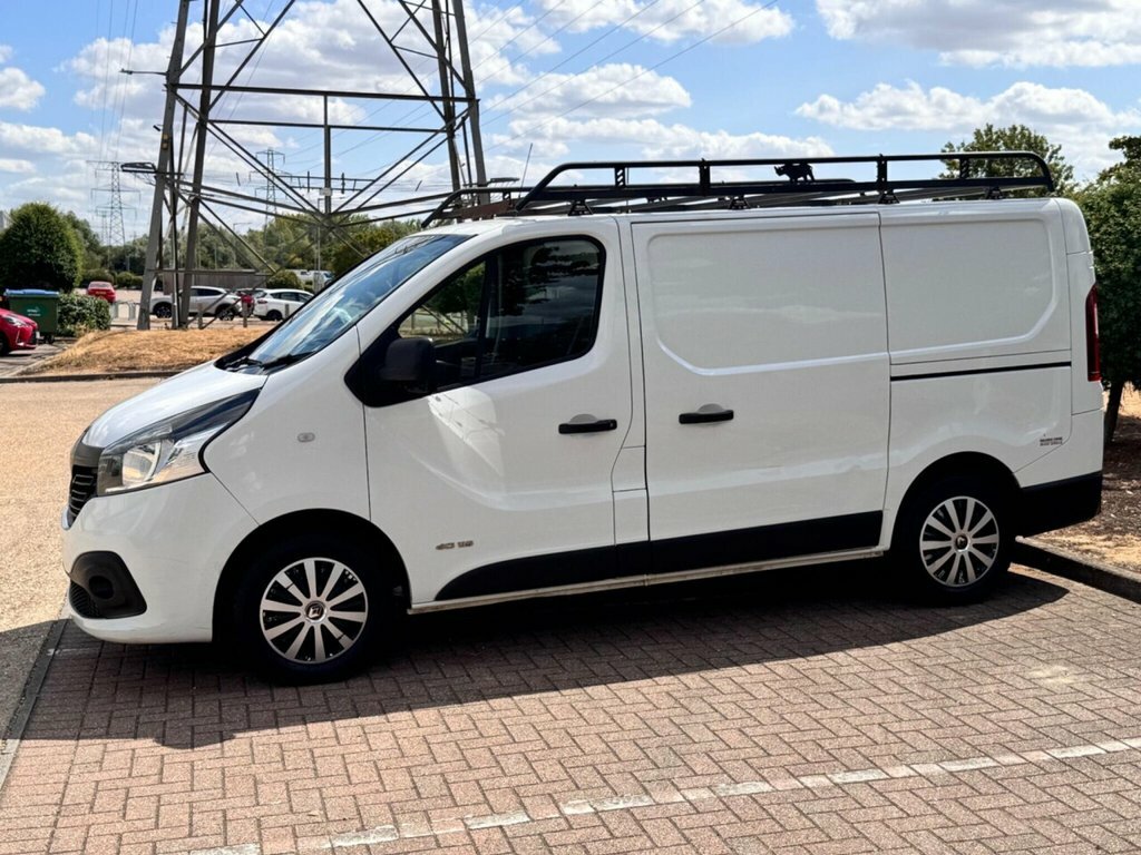 Renault Trafic Mpv BN15XTH White #4