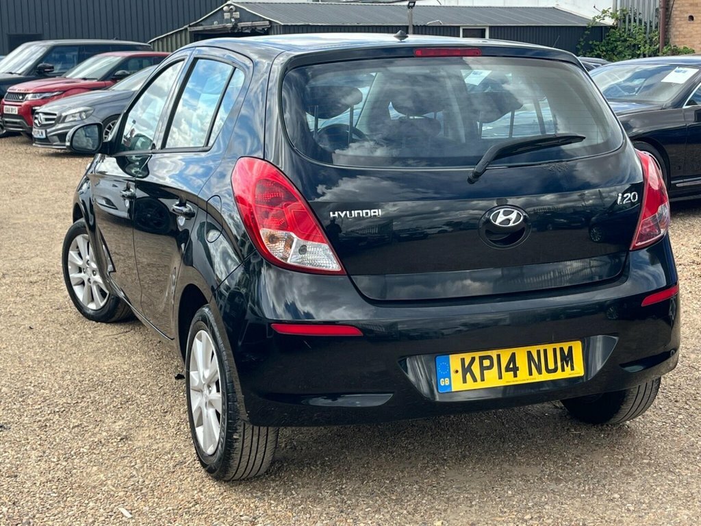 Hyundai I20 Hatchback Black #4