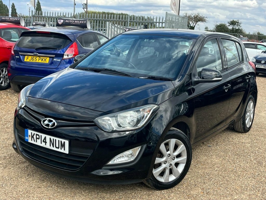 Hyundai I20 Hatchback Black #3
