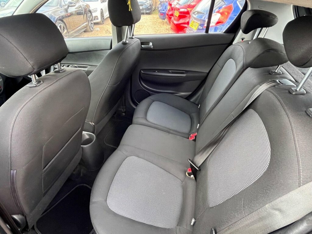 Hyundai I20 1.2 Classic Euro 5 Silver #28