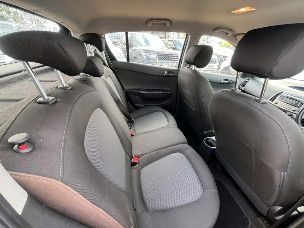 Hyundai I20 1.2 Classic Euro 5 Silver #29