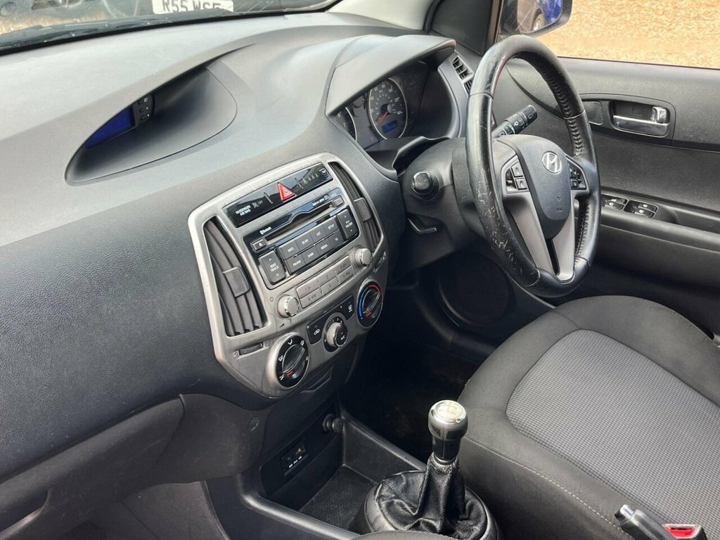 Hyundai I20 1.2 Classic Euro 5 Silver #25