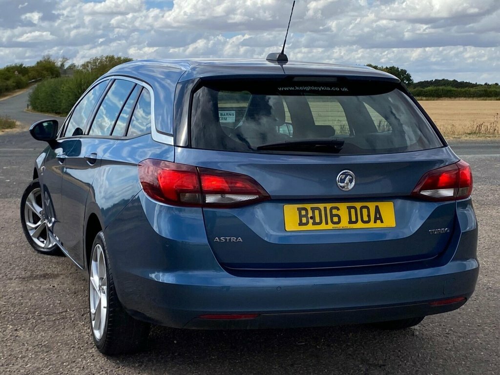 Vauxhall Astra Estate Blue #2
