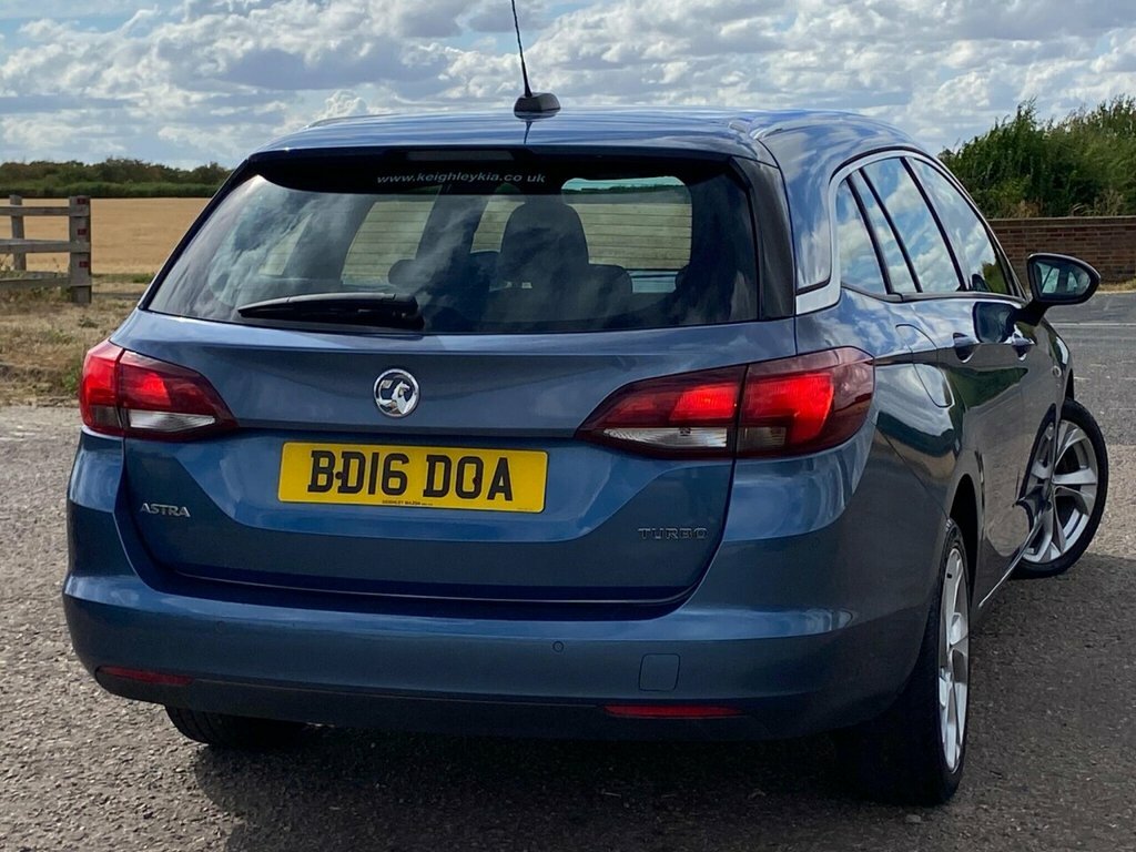 Vauxhall Astra Estate Blue #4
