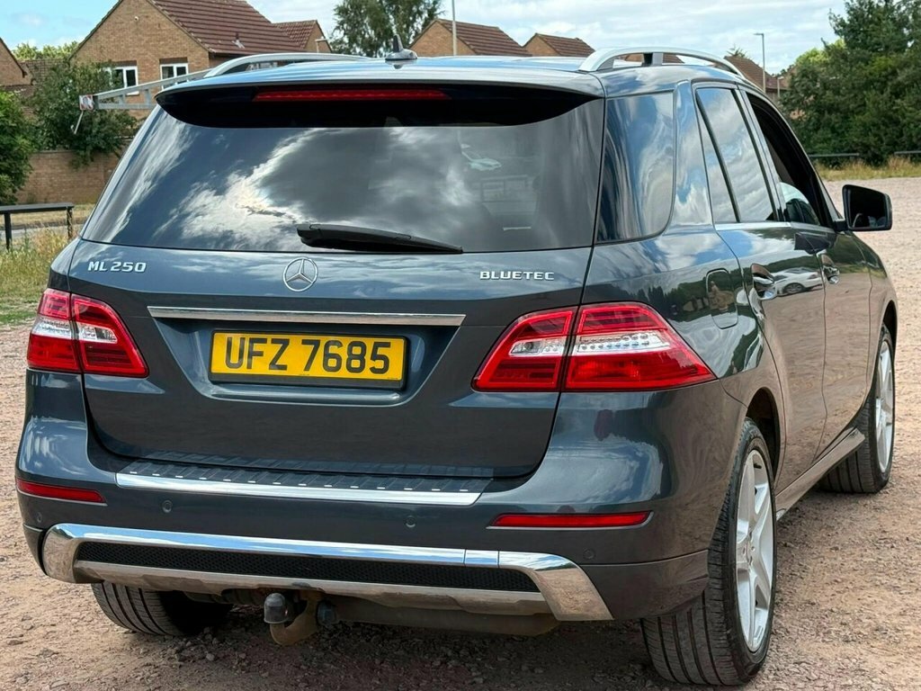 Mercedes-Benz M Class 3L Ml350 Bluetec Amg Sport Black #12
