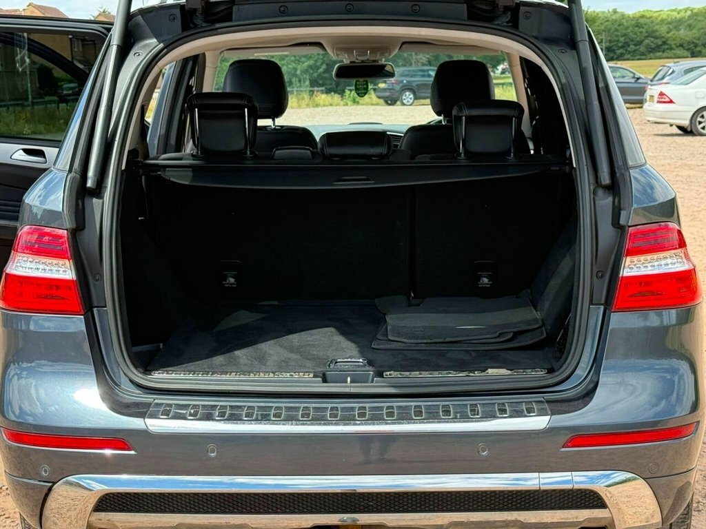 Mercedes-Benz M Class 3L Ml350 Bluetec Amg Sport Black #29