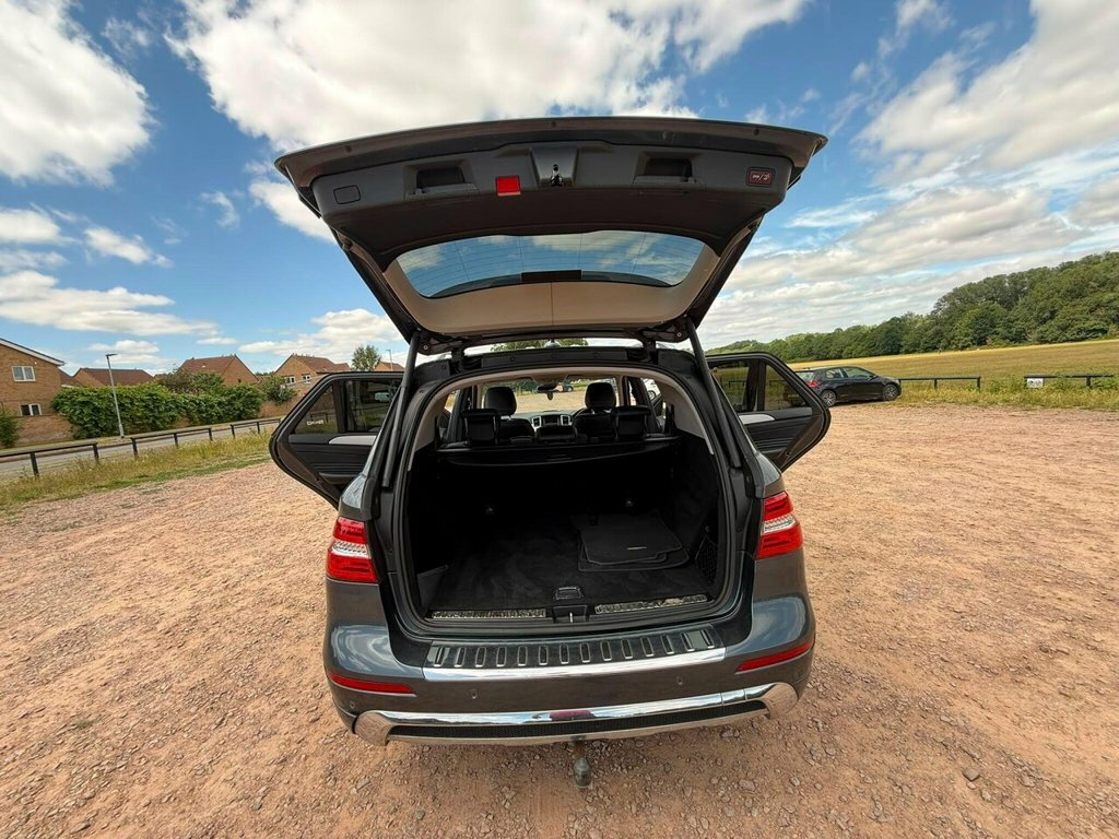 Mercedes-Benz M Class 3L Ml350 Bluetec Amg Sport Black #31