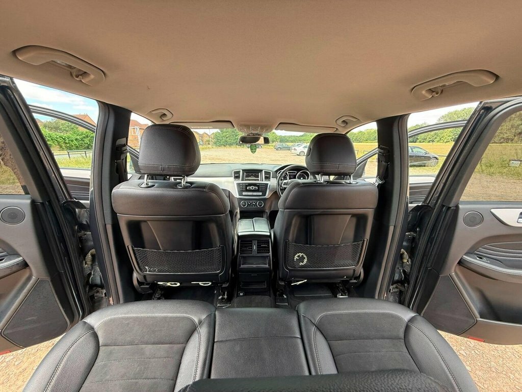 Mercedes-Benz M Class 3L Ml350 Bluetec Amg Sport Black #37