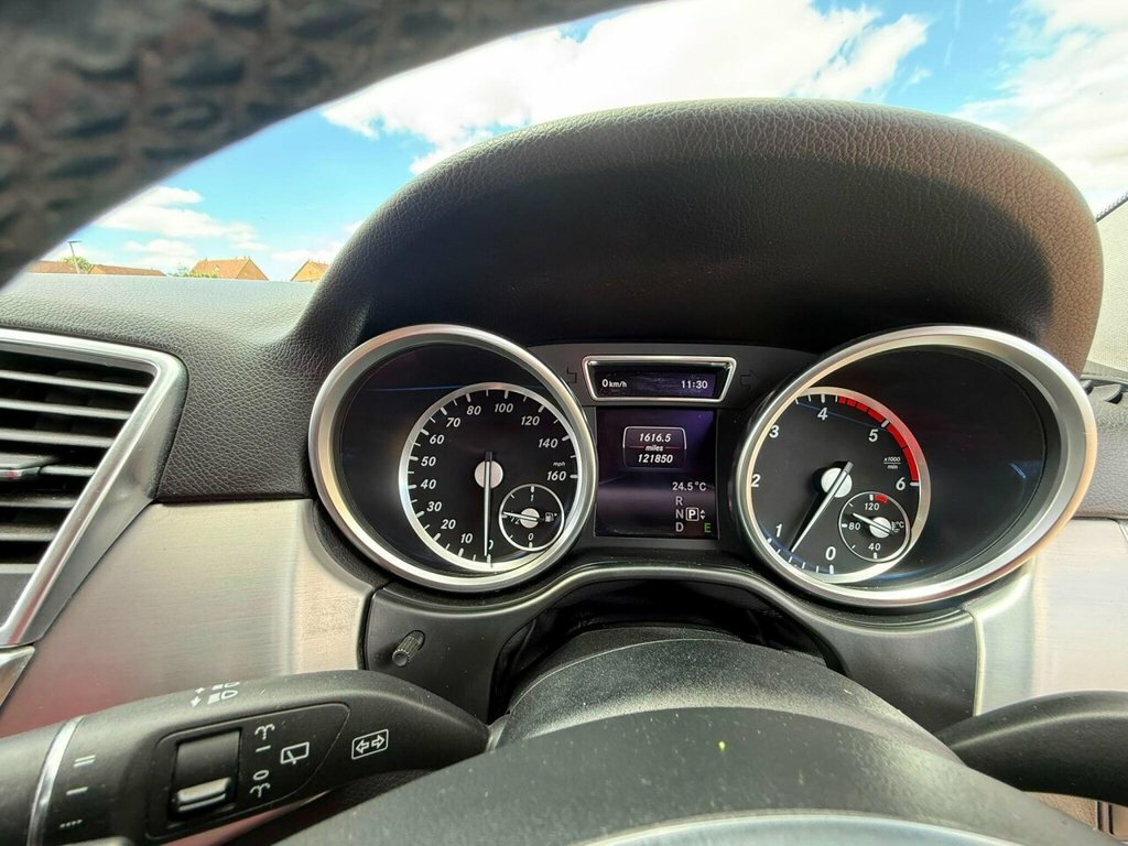 Mercedes-Benz M Class 3L Ml350 Bluetec Amg Sport Black #28