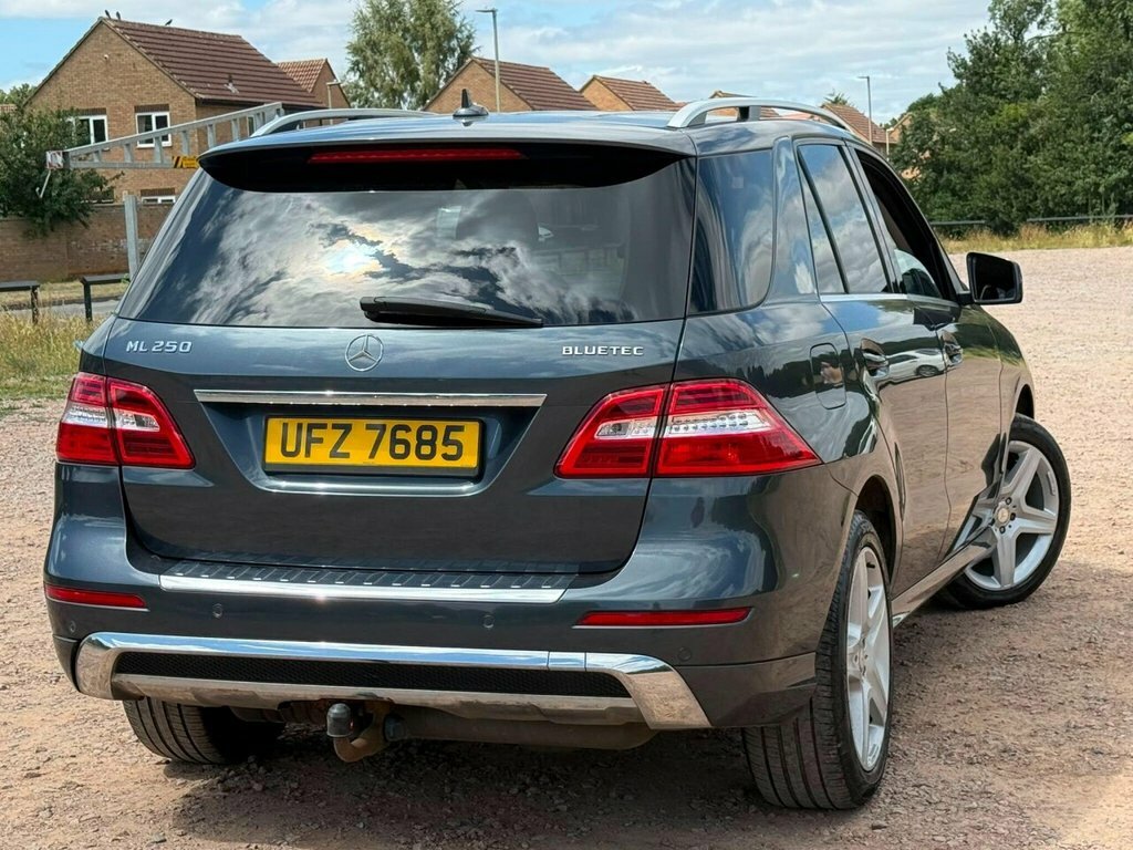 Mercedes-Benz M Class 3L Ml350 Bluetec Amg Sport Black #13