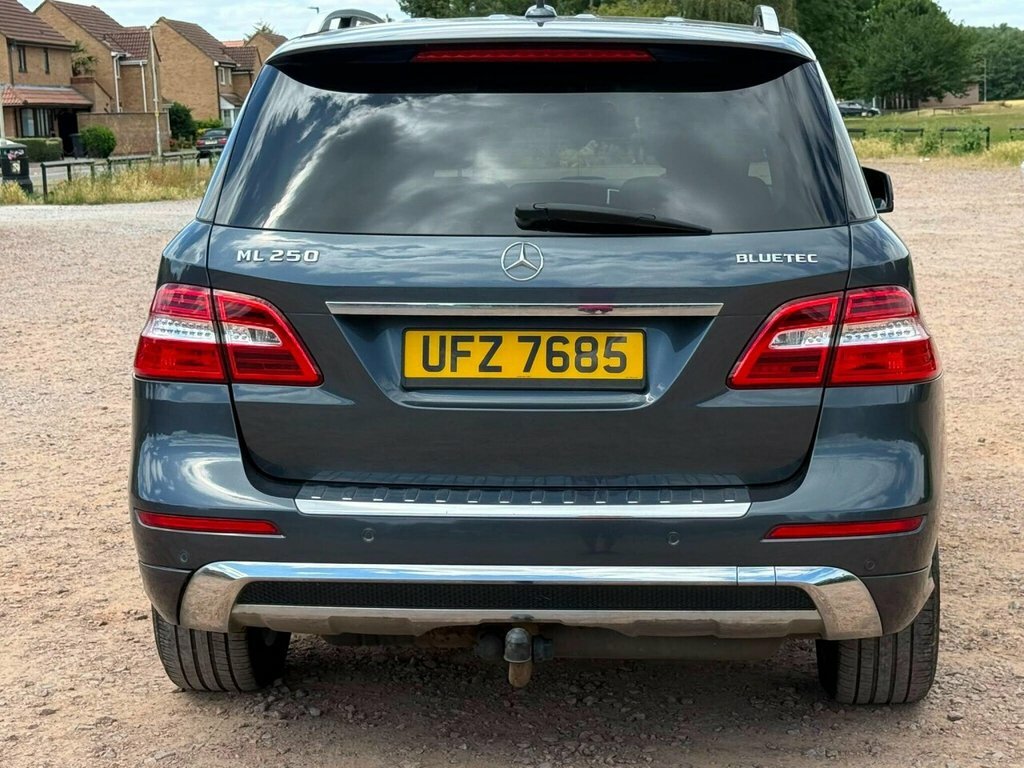 Mercedes-Benz M Class 3L Ml350 Bluetec Amg Sport Black #10