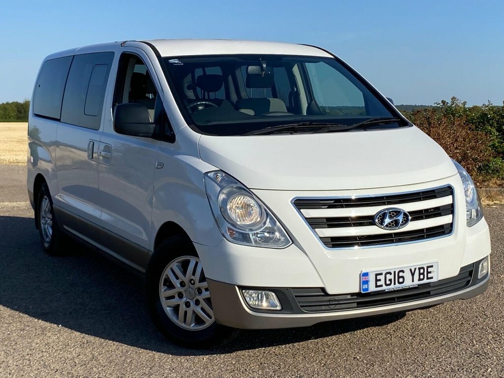 Hyundai I800 Mpv White