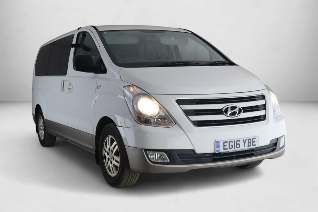Hyundai I800 Mpv White