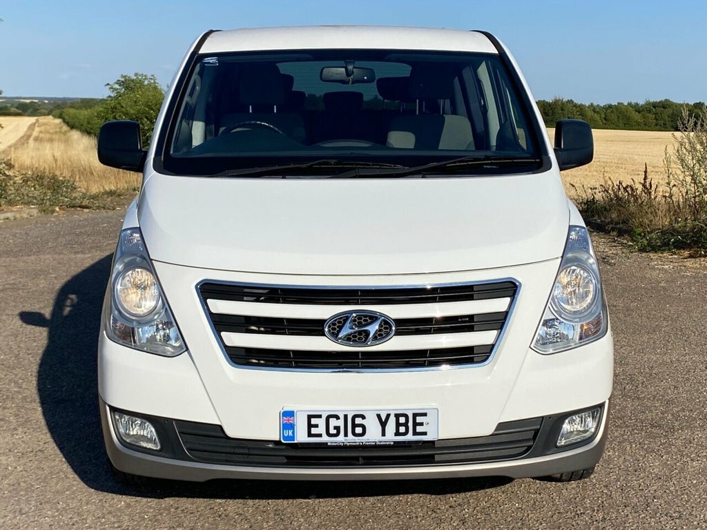 Hyundai I800 Mpv White #6