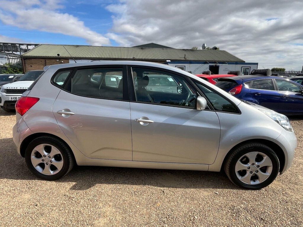 Kia Venga 1.6 3 Mpv Euro 5 Sat Nav 123 Bh Silver #17