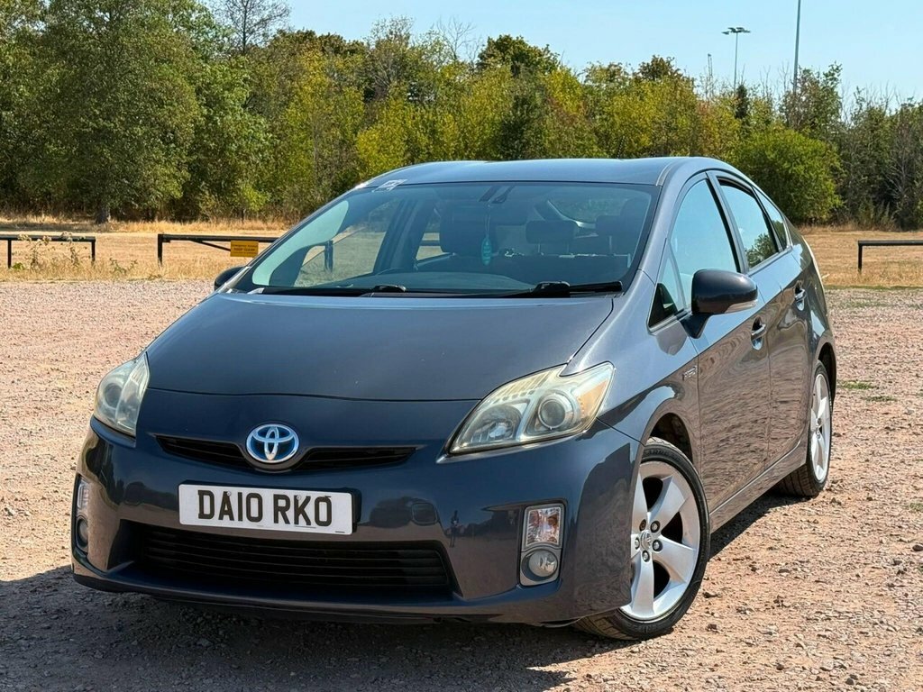 Toyota Prius Hatchback Grey #3