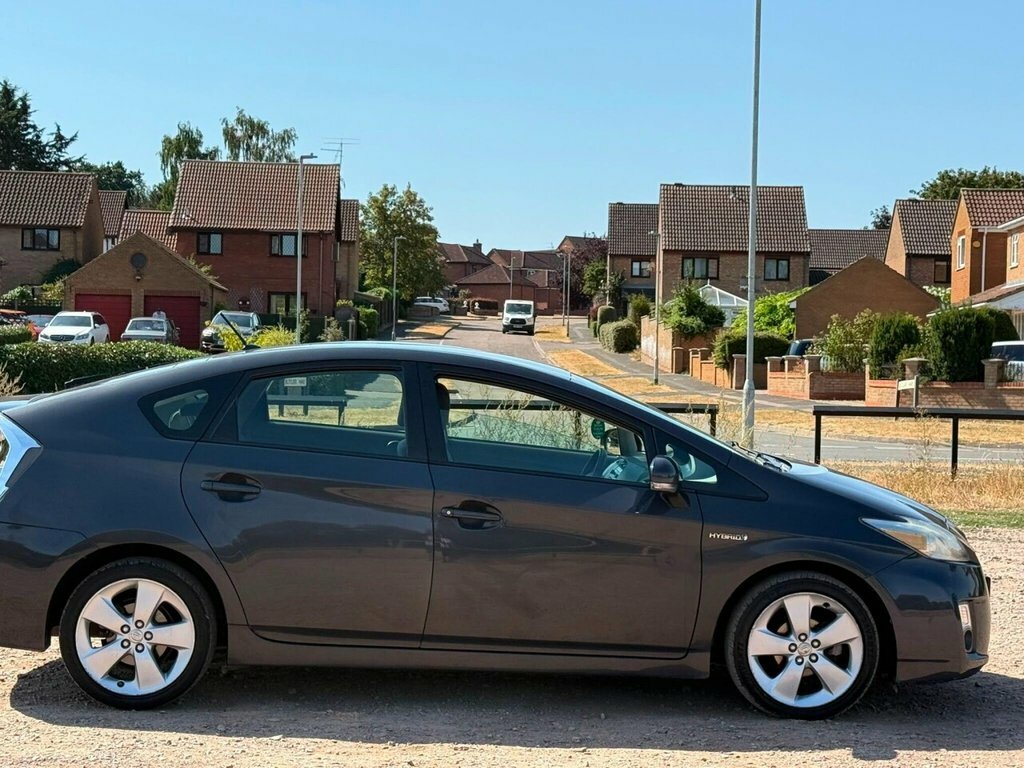 Toyota Prius 1.8 Vvt-h T3 Cvt Euro 5 Ss Grey #15