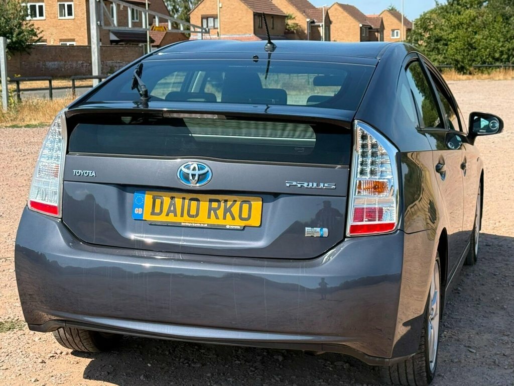 Toyota Prius 1.8 Vvt-h T3 Cvt Euro 5 Ss Grey #14
