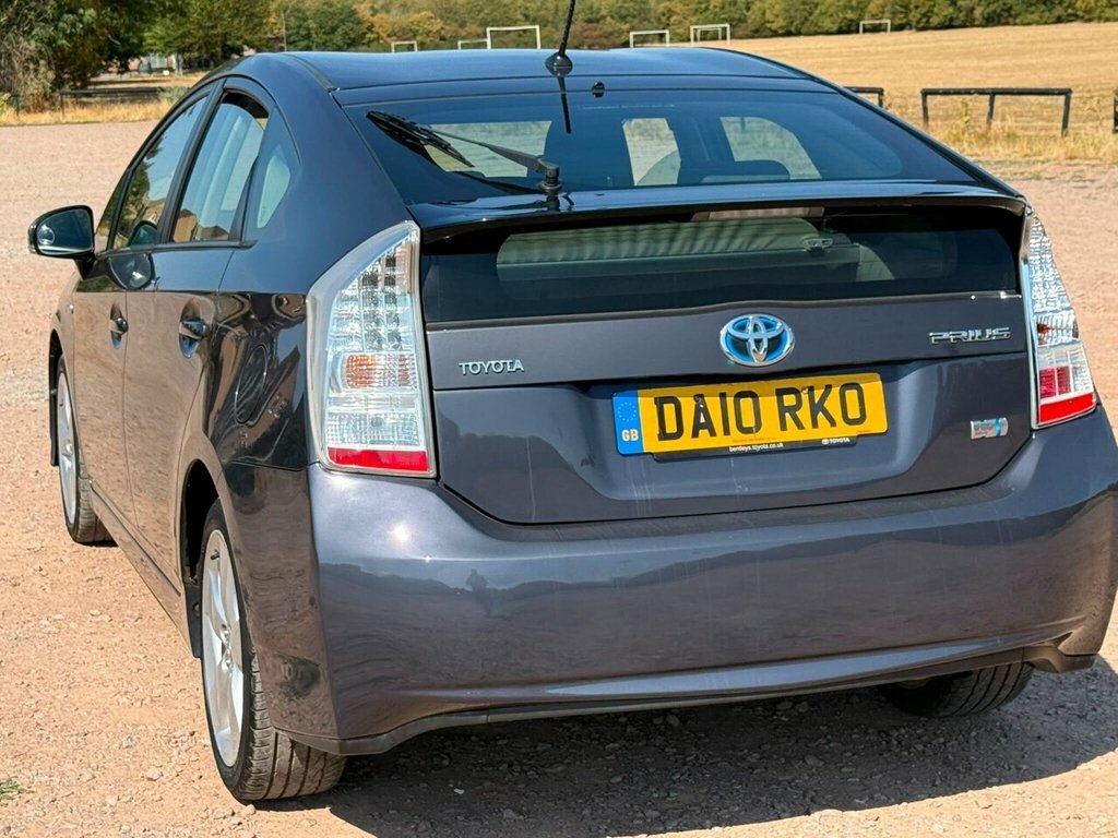 Toyota Prius 1.8 Vvt-h T3 Cvt Euro 5 Ss Grey #13