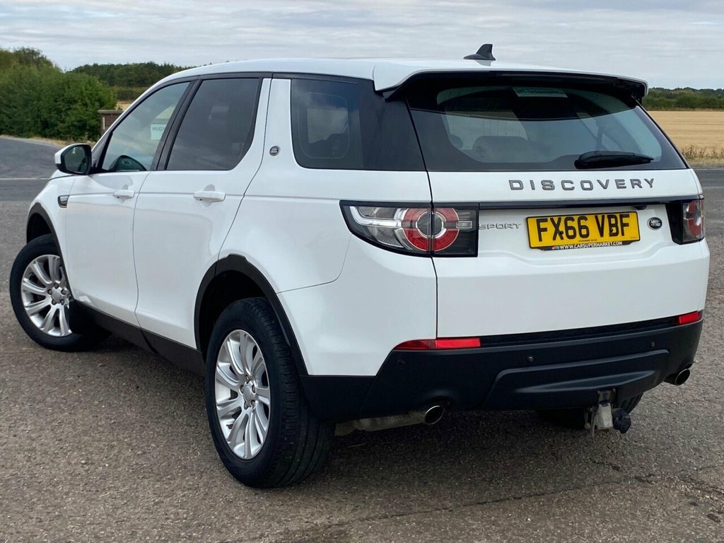 Land Rover Discovery Sport Td4 Se Tech White #2