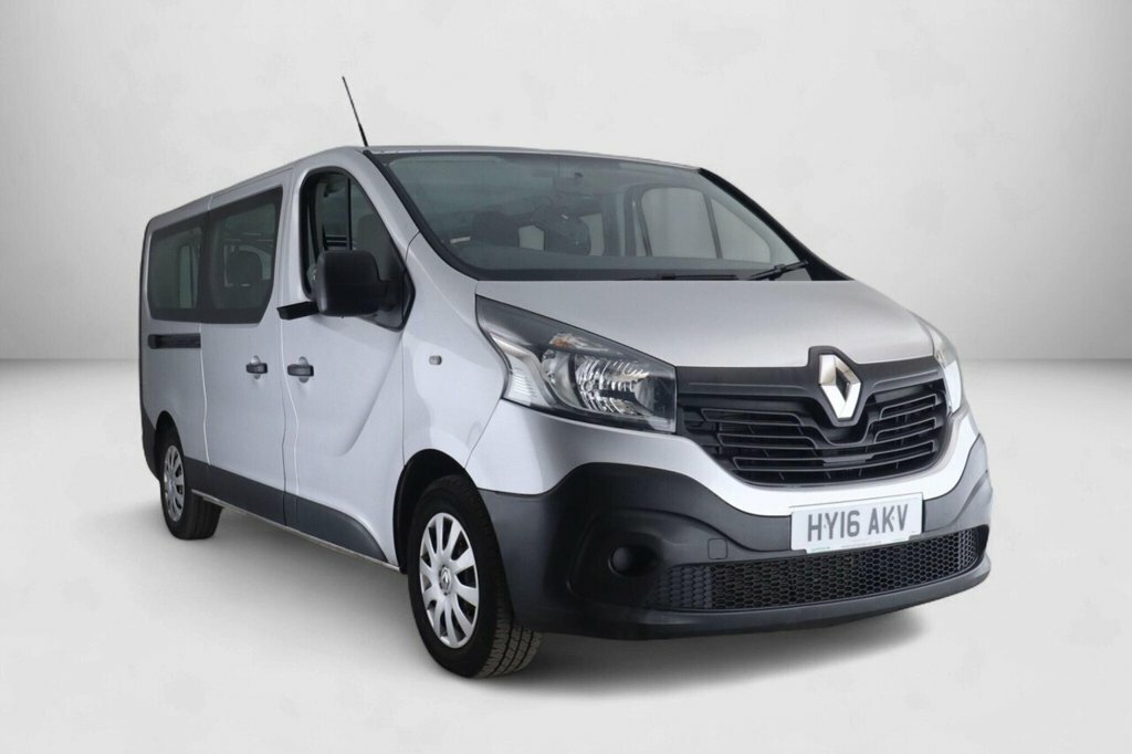 Renault Trafic Minibus HY16AKV Silver