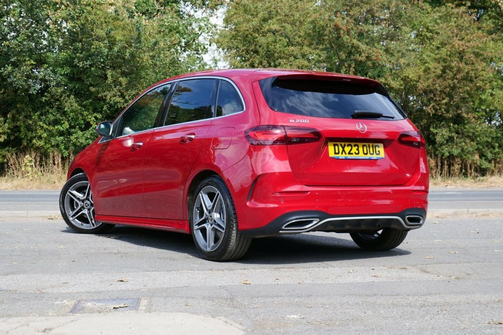 Mercedes-Benz B Class 1.3L Amg Line Red #2