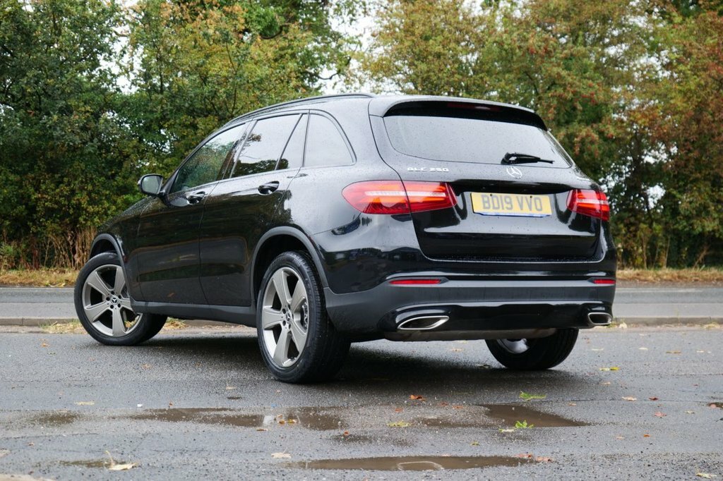 Mercedes-Benz GLC Class 2L Urban Edition Black #2