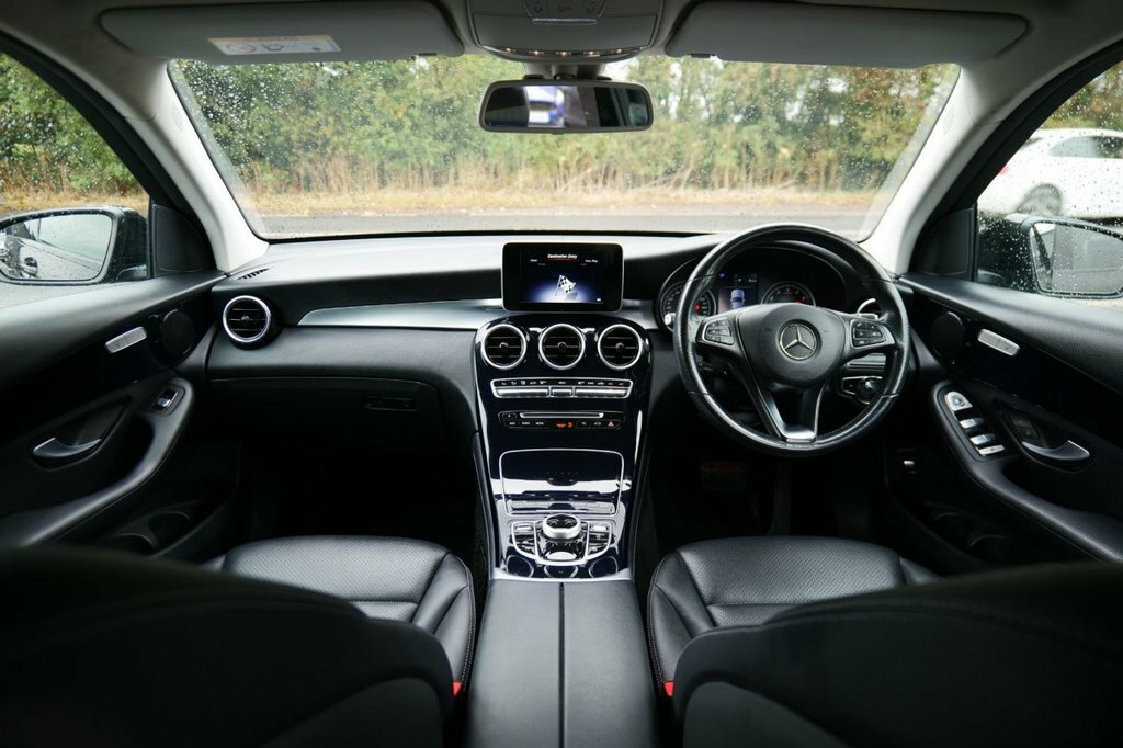 Mercedes-Benz GLC Class 2L Urban Edition Black #3